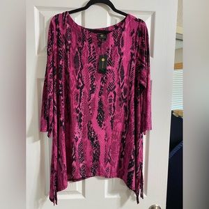 JM Collection NWT women’s plus size top size 2x  fuchsia color 3/4 sleeve